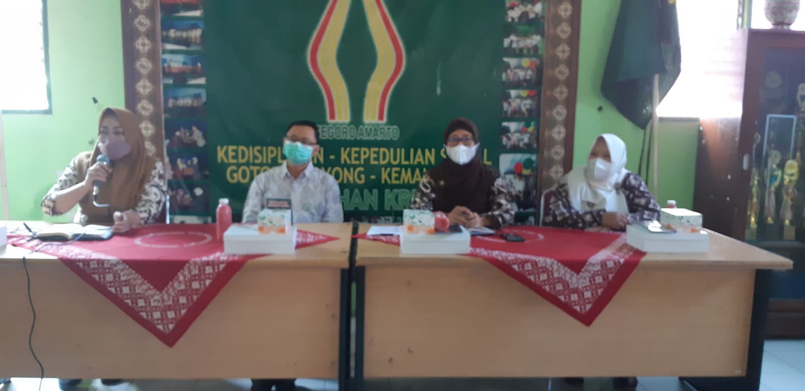 Sosialisasi Ketahanan Keluarga di Kelurahan Kricak